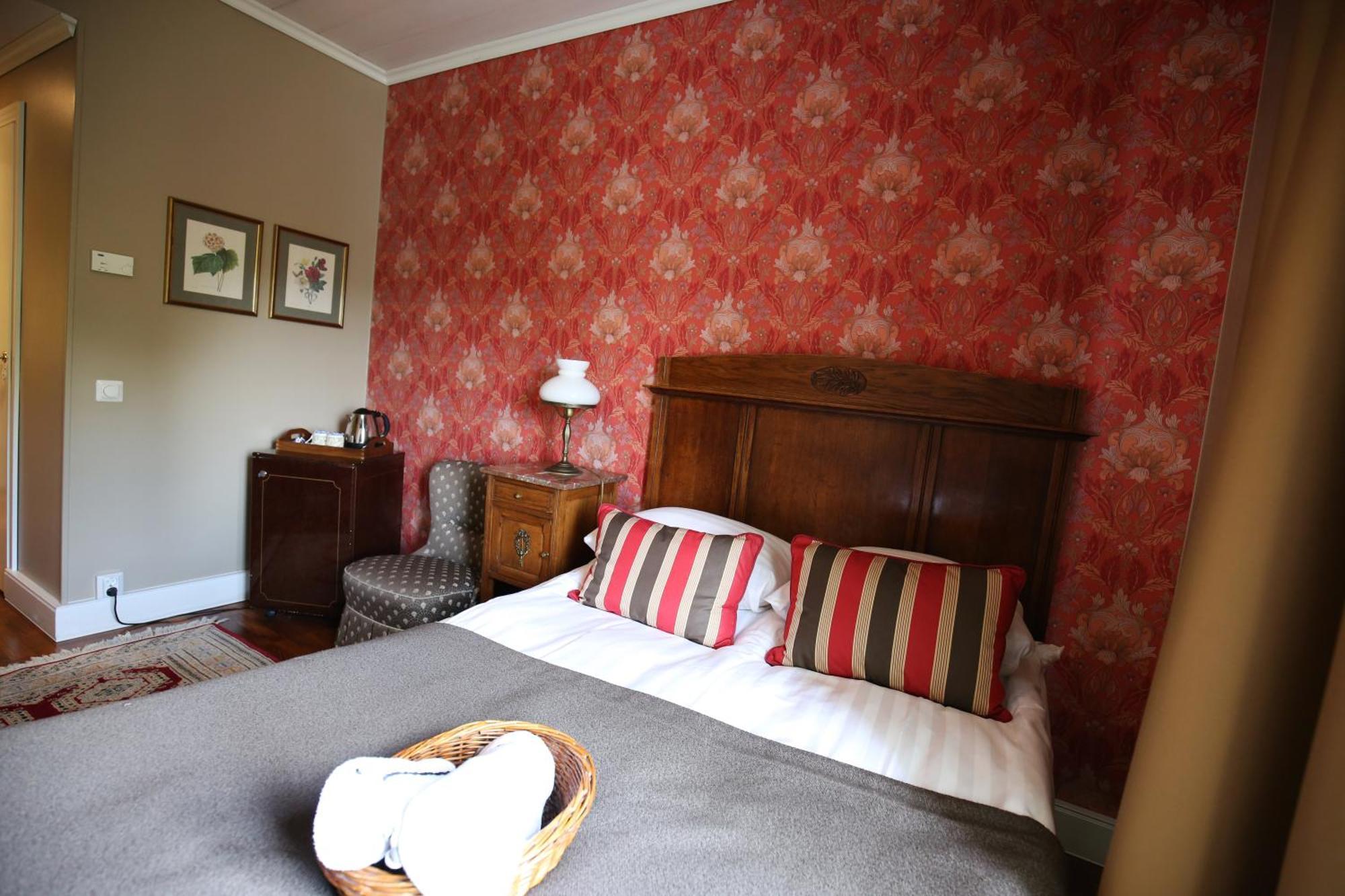 Boutique Hotel Yoepuu ยิวาสคูลา ภายนอก รูปภาพ