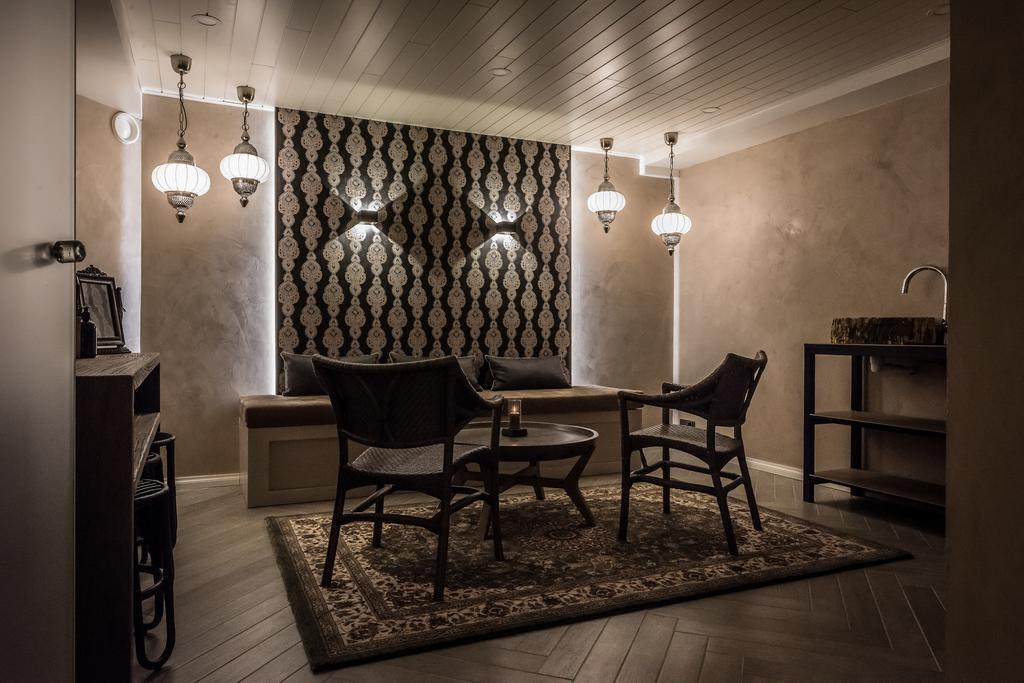 Boutique Hotel Yoepuu ยิวาสคูลา ภายนอก รูปภาพ