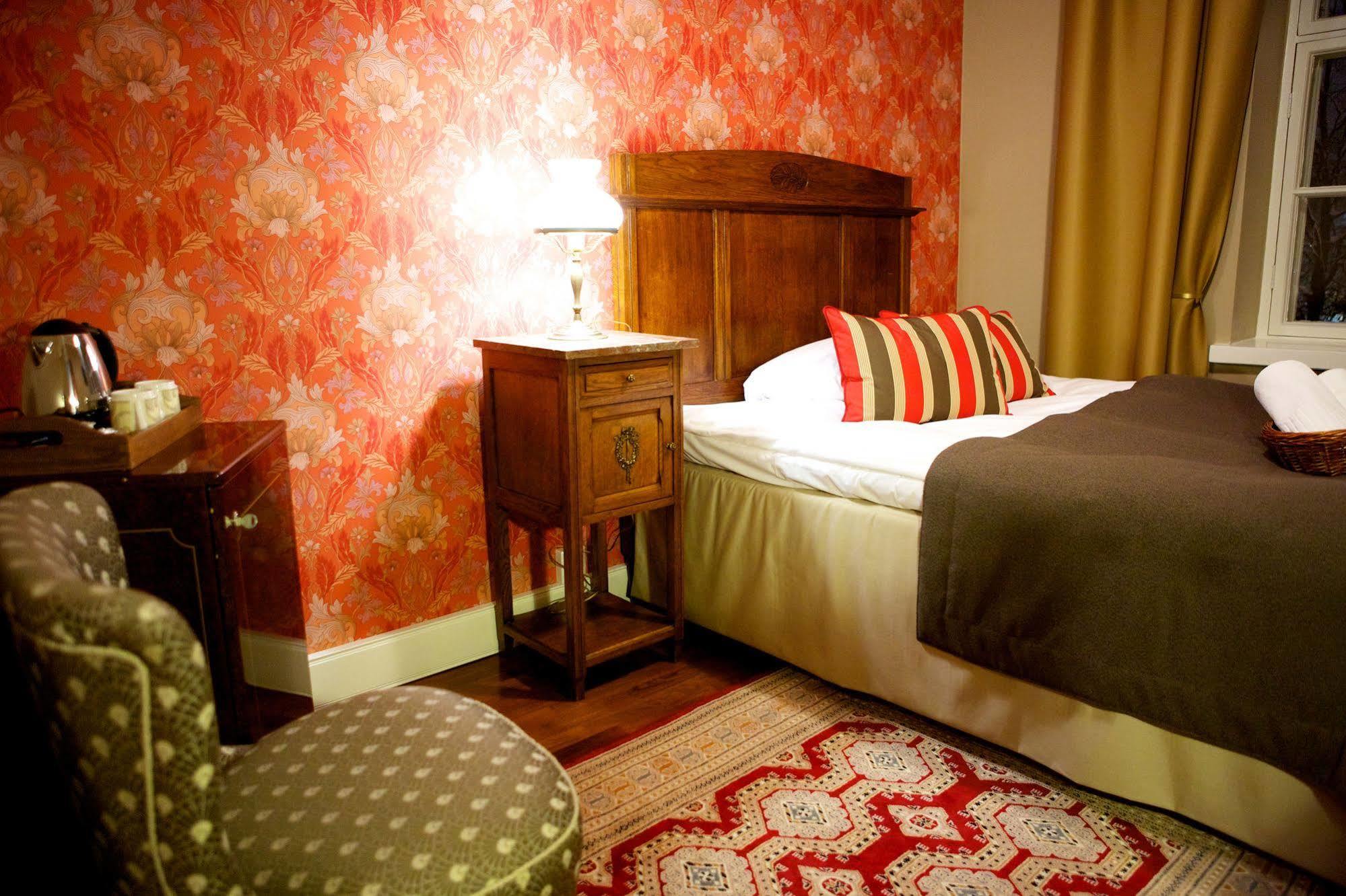 Boutique Hotel Yoepuu ยิวาสคูลา ภายนอก รูปภาพ
