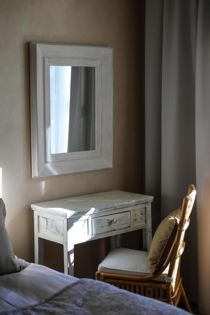 Boutique Hotel Yoepuu ยิวาสคูลา ภายนอก รูปภาพ